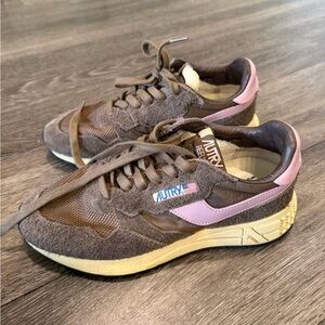 Auriy Brown & Pink Retro Suede Sneakers